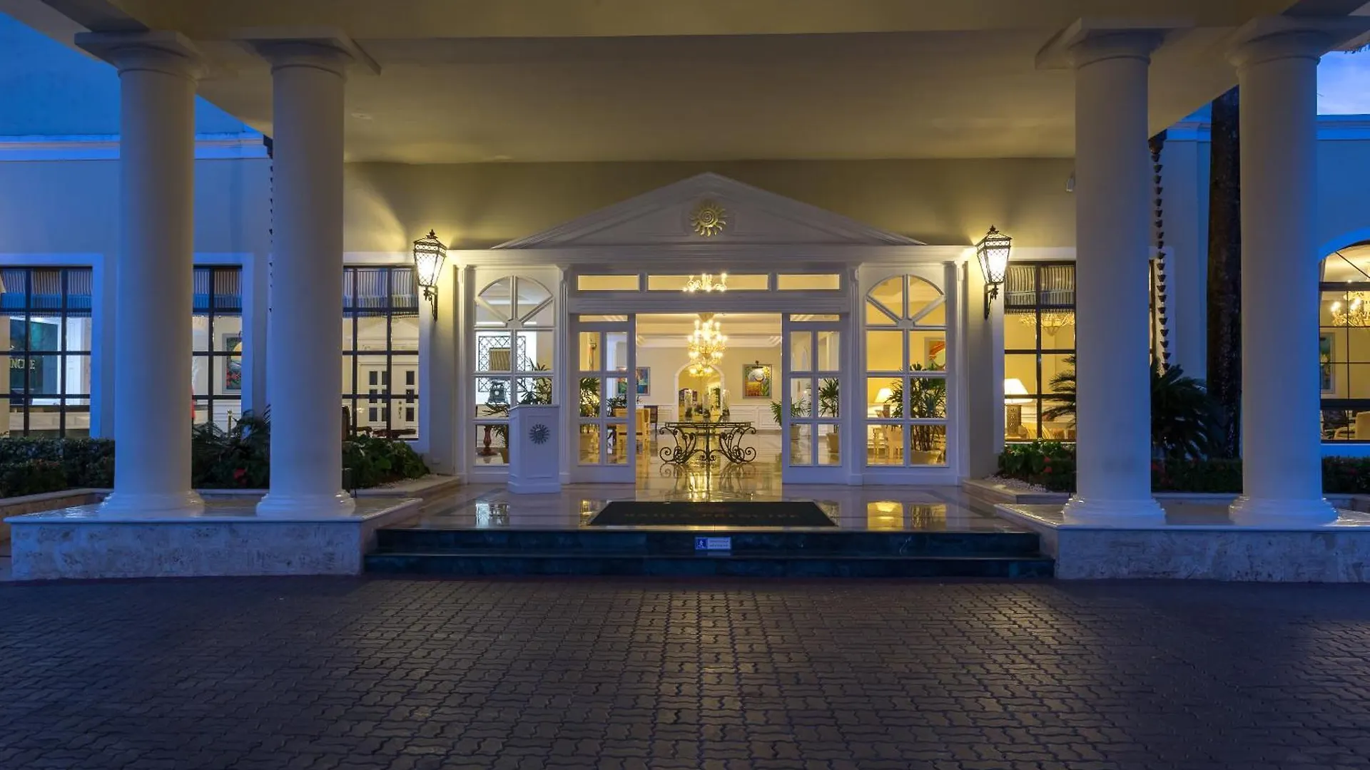 Eurostars Grand Cayacoa (Adults Only) Resort